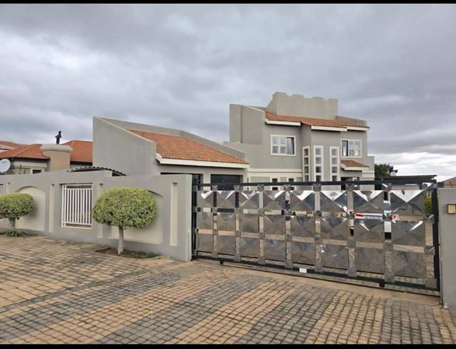3 BEDROOM PROPERTY TO RENT IN SERALA VIEW